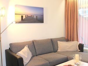 21621681-Ferienwohnung-4-Grömitz-300x225-1