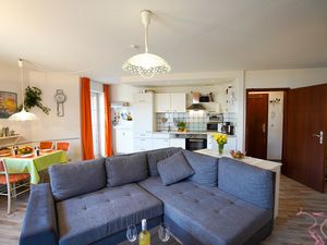 23100051-Ferienwohnung-4-Grömitz-300x225-5