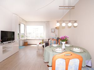 23501912-Ferienwohnung-4-Grömitz-300x225-3