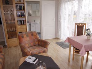 23955192-Ferienwohnung-2-Grömitz-300x225-1