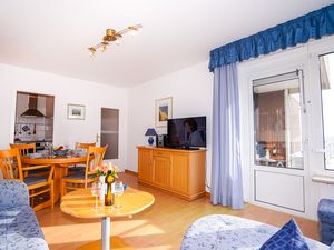 23522565-Ferienwohnung-4-Grömitz-300x225-4