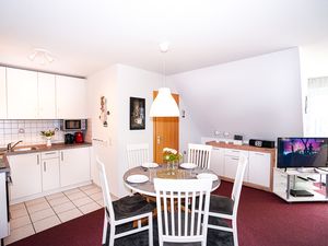 23553044-Ferienwohnung-4-Grömitz-300x225-5