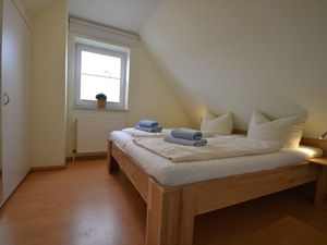 23352489-Ferienwohnung-6-Grömitz-300x225-2