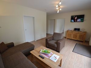 23352651-Ferienwohnung-4-Grömitz-300x225-1