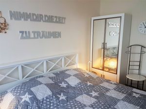 22297085-Ferienwohnung-2-Grömitz-300x225-4