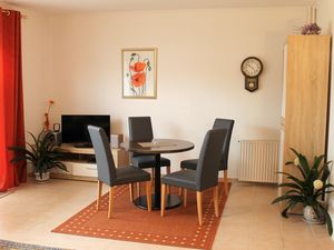 21620951-Ferienwohnung-3-Grömitz-300x225-1