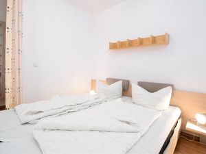 23525970-Ferienwohnung-4-Grömitz-300x225-2