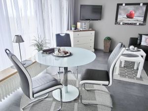 23527003-Ferienwohnung-3-Grömitz-300x225-1