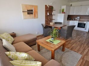 23526019-Ferienwohnung-4-Grömitz-300x225-1