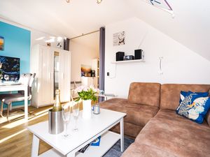 23892505-Ferienwohnung-4-Grömitz-300x225-2