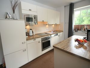 23883368-Ferienwohnung-4-Grömitz-300x225-1