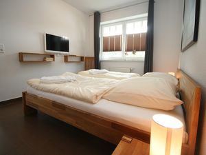 23883368-Ferienwohnung-4-Grömitz-300x225-2