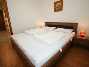 23883394-Ferienwohnung-4-Grömitz-300x225-3