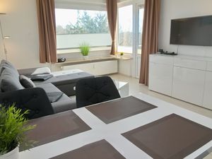 23883419-Ferienwohnung-4-Grömitz-300x225-4