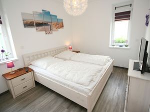 23883432-Ferienwohnung-4-Grömitz-300x225-3