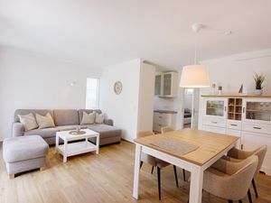 23883429-Ferienwohnung-4-Grömitz-300x225-2