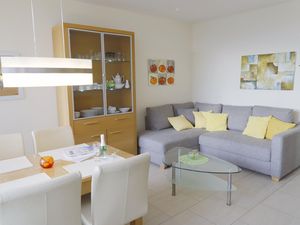 23883443-Ferienwohnung-4-Grömitz-300x225-4