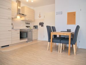 23938743-Ferienwohnung-4-Grömitz-300x225-5