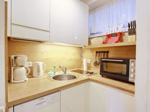 23883480-Ferienwohnung-4-Grömitz-300x225-4