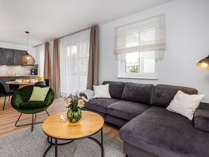 23999404-Ferienwohnung-4-Grömitz-300x225-3