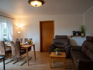 23481936-Ferienwohnung-4-Grömitz-300x225-0