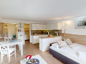 23832535-Ferienwohnung-2-Grömitz-300x225-4