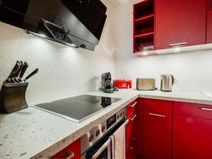 24034260-Ferienwohnung-4-Grömitz-300x225-2