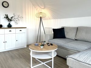 24037057-Ferienwohnung-6-Grömitz-300x225-3