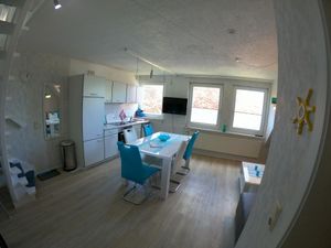 24038013-Ferienwohnung-5-Grömitz-300x225-5