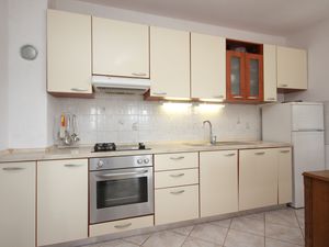 18688056-Ferienwohnung-5-Grohote-300x225-3