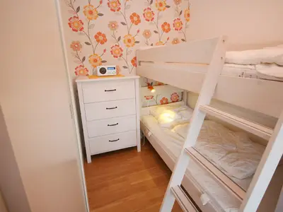 Schlafzimmer 2 Hochbett