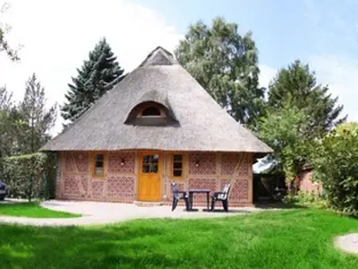 Ferienwohnung für 2 Personen (50 m²) in Lenste 1/8