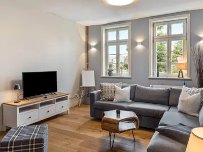 Photo, INSIDE, OUTSIDE