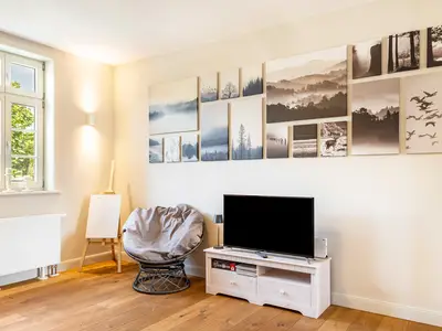 Photo, INSIDE, OUTSIDE