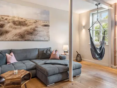 Photo, INSIDE, OUTSIDE