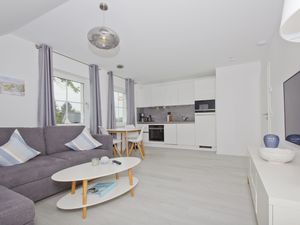 23957241-Ferienwohnung-2-Groß Zicker-300x225-3