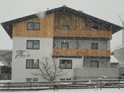 Flo's Apartment