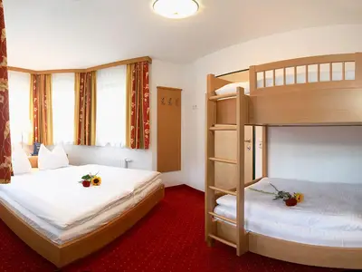 Schlafzimmer Doppel- & Stockbett