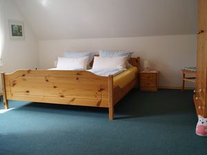 24034298-Ferienwohnung-2-Großefehn-300x225-3