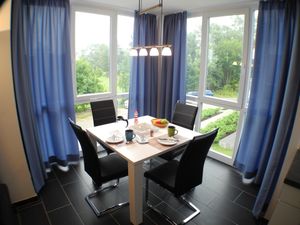 23471917-Ferienwohnung-4-Großenbrode-300x225-3