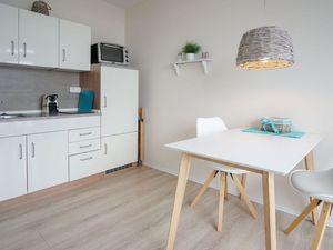 23704303-Ferienwohnung-2-Großenbrode-300x225-3