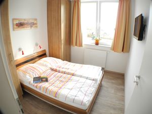 23472055-Ferienwohnung-4-Großenbrode-300x225-5