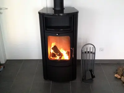 Kamin-/Ofen