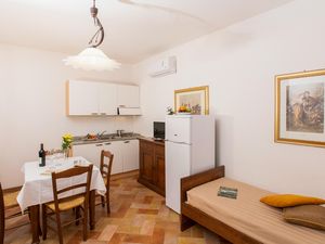 23760147-Ferienwohnung-5-Grosseto-300x225-2