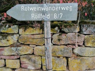 Rotweinwanderweg