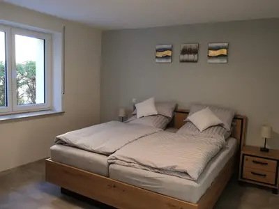 Mittleres Schlafzimmer