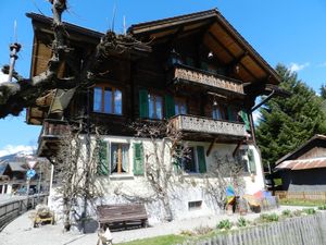 18372057-Ferienwohnung-4-Gstaad-300x225-2