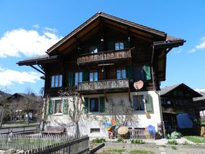 18372057-Ferienwohnung-4-Gstaad-300x225-3