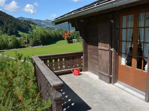 18371716-Ferienwohnung-4-Gstaad-300x225-2