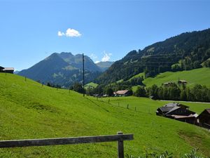 18371716-Ferienwohnung-4-Gstaad-300x225-3